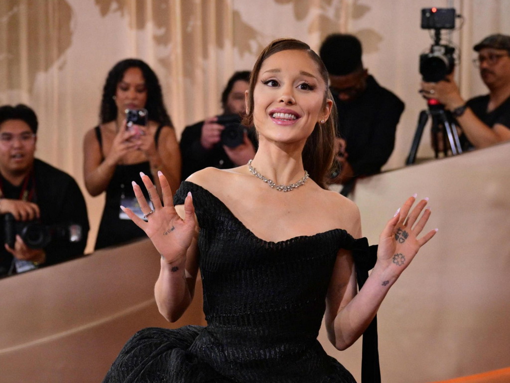 Ariana Grande objavila da se povlači iz javnosti