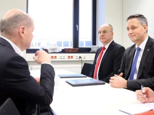 Arnaut: Izuzetno uspješna posjeta člana Predsjedništva BiH Denisa Bećirovića Njemačkoj