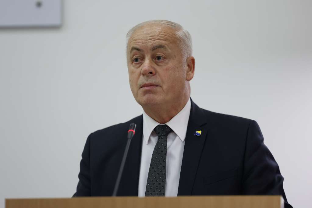 Arnautović o mandatu Zildžića: CIK postupa isključivo na osnovu službene dokumentacije