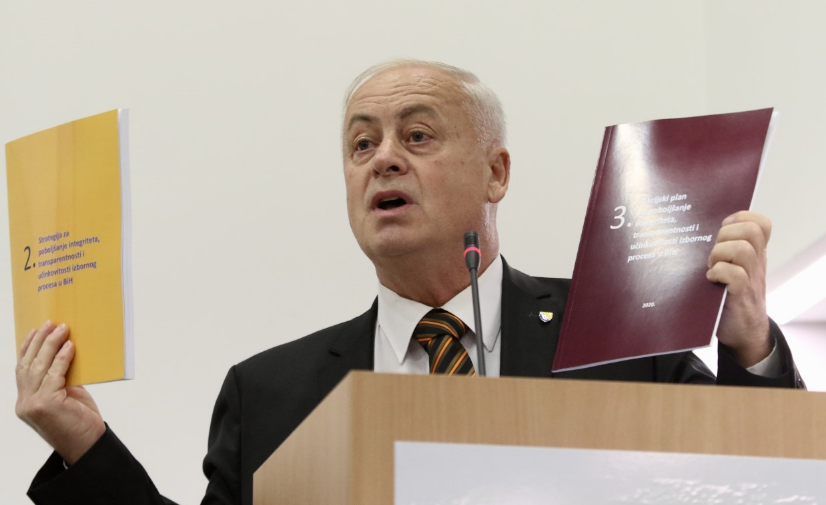 CIK okrivio biračke odbore za kašnjenje rezultata