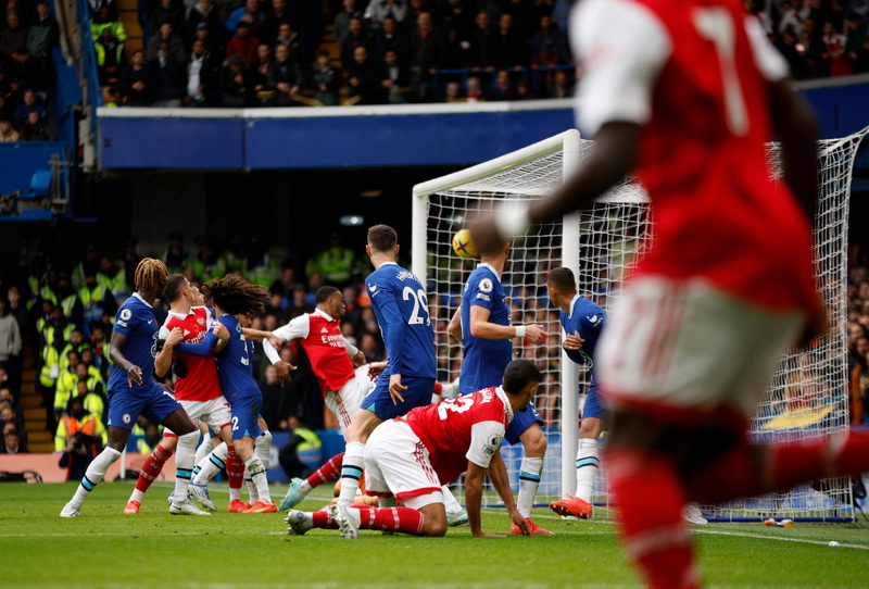 Arsenal pobijedio Chelsea u gostima i vratio se na vrh tabele