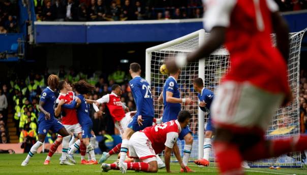Arsenal pobijedio Chelsea u gostima i vratio se na vrh tabele