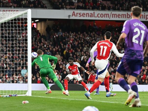 Arsenal savladao Fulham za ostanak u šampionskoj trci