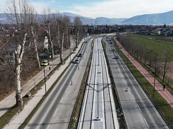 Asfaltiranje saobraćajnice u Hrasnici, završni radovi na raskrsnici na Ilidži