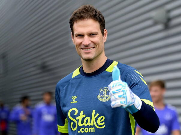 Asmir Begović ima novi klub