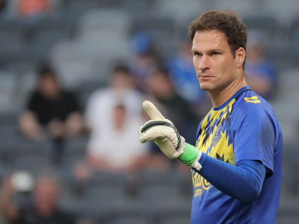 Asmir Begović uskoro potpisuje za klub iz engleske Premier lige