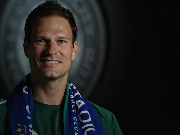 Asmir Begović zvanično predstavljen u Leicesteru