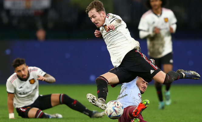 Aston Villa slavila protiv Evertona