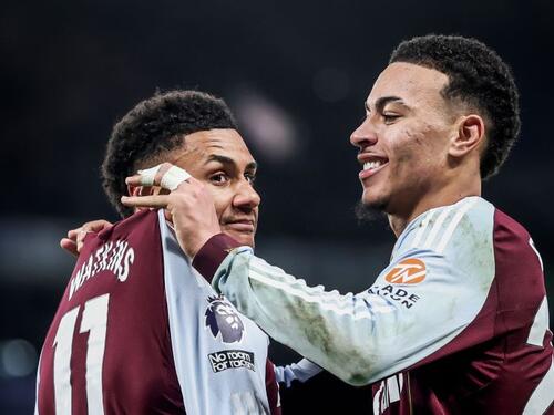 Aston Villa šokirala Chelsea i uključila se u borbu za titulu