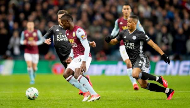 Aston Villa u finalu Liga kupa, Villa Park slavi Trezegueta!