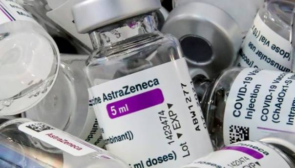 AstraZeneca o skrivenim dozama: To je za EU i siromašne