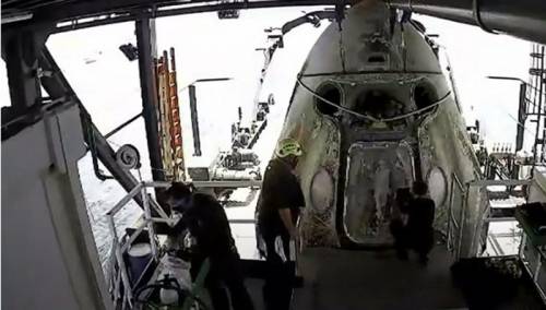 Astronauti se spustili na Zemlju u kapsuli SpaceX-a Elona Muska