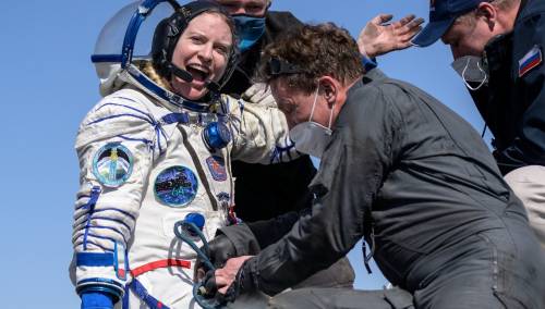 Astronauti se vratili kući iz polugodišnje misije na svemirskoj stanici