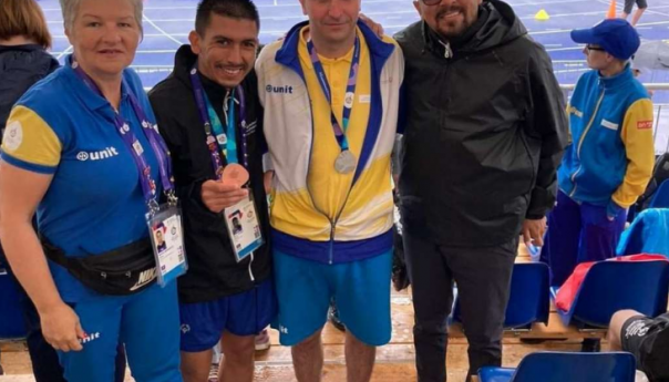 Atletičar Mehidin Mehmedović srebrni, ženska futsal selekcija u borbi za zlato