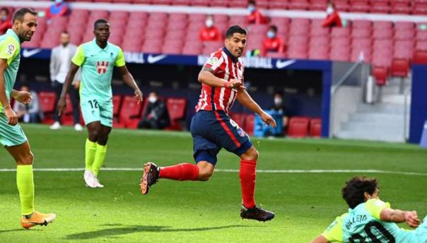 Atletico pobijedio Granadu, Suarez na debiju postigao dva gola