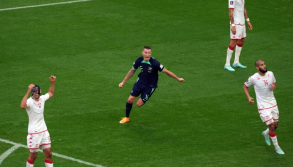 Australija pobjedom protiv Tunisa ostala u igri za osminu finala