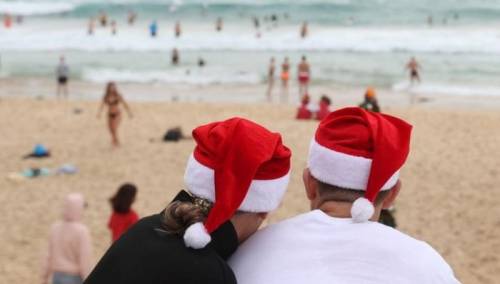 Australija prijeti deportacijom turista zbog kršenja covid mjera na plažama