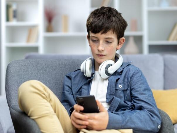 Australija testira softver za zabranu društvenih mreža tinejdžerima