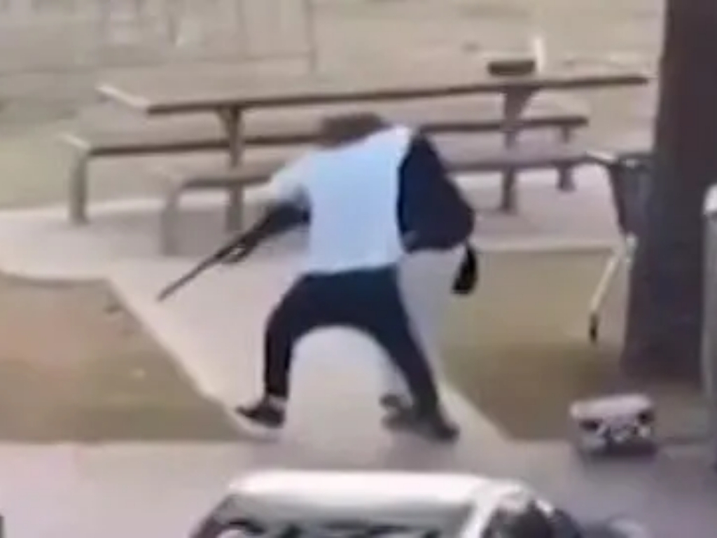 Australski heroj Ahmed al-Ahmed dobio ček od 2,5 miliona dolara