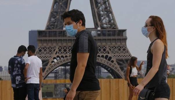 Austrija izdala upozorenja za putovanja u Prag i Pariz zbog koronavirusa