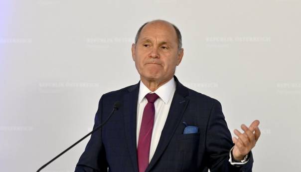 Austrija neće prihvatiti Ukrajinu u EU bez Z. Balkana