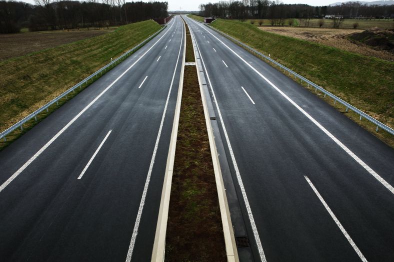 Austrija staje u kraj bahatim vozačima: Ko drastično prekorači brzinu ostaje bez automobila