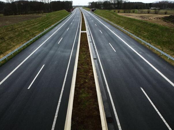 Austrija staje u kraj bahatim vozačima: Ko drastično prekorači brzinu ostaje bez automobila