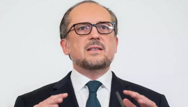 Austrija uvodi lockdown, obavezna vakcinacija od 1. februara