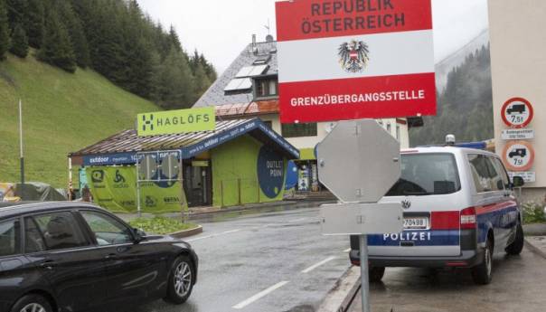 Austrija uvodi nove restrikcije u cilju sprečavanja širenja omikrona