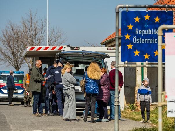 Austrija zabranila spajanje porodica za azilante
