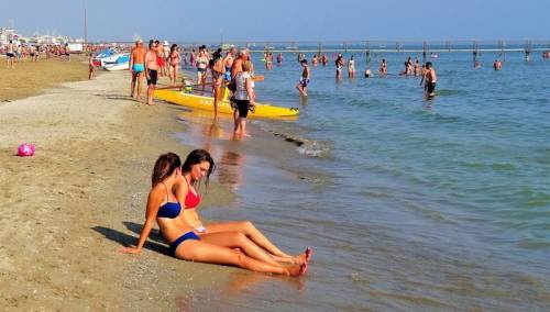 Austrijanka se porodila na plaži, nije znala da je trudna