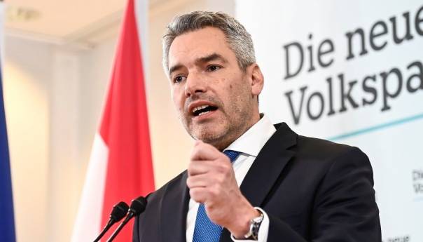 Austrijski kancelar Karl Nehammer stigao u Sarajevo