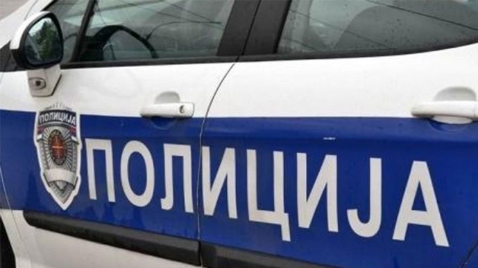 Auto sa snimateljem svadbe preticao pa podletio pod kamion iz BiH