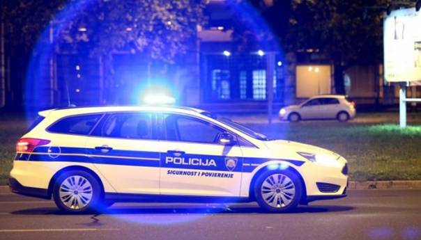 Auto u Zagrebu udario dvoje djece na zebri