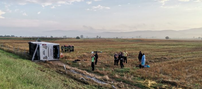 Prevrnuo se autobus kod Leskovca, jedna osoba poginula