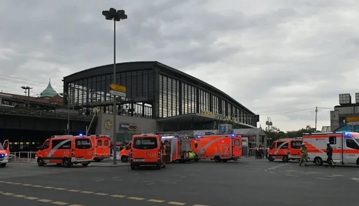 Automobilom pokosio grupu ljudi na trgu u Berlinu