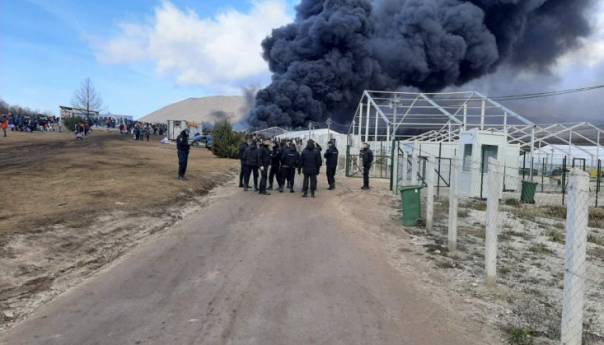 Auweraert: Katastrofa za katastrofom u kampu Lipa