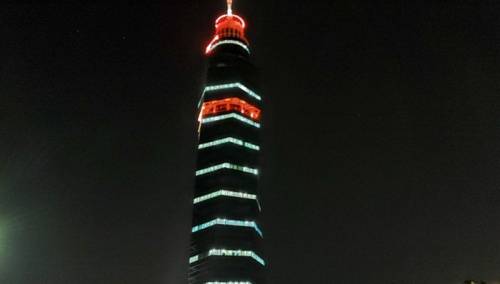 'Avaz Twist Tower' večeras u bojama Veleža povodom sjajnog rezultata