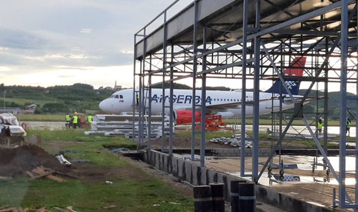 Avion iz Rusije sa 70 državljana BiH sletio na Aerodrom Banja Luka