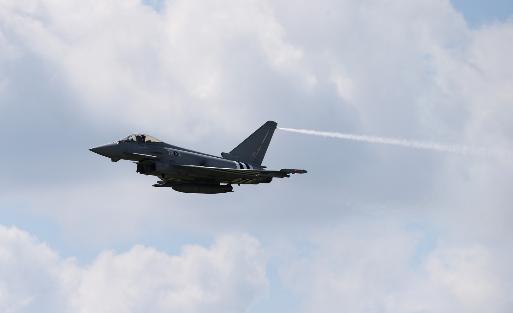 Avion NATO-a presreo srbijanski avion na letu iz Rusije