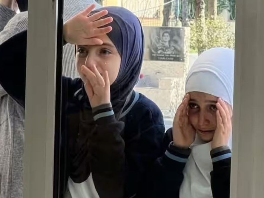Azerbejdžan zabranio hidžab u školama i poručio Turskoj da se ne miješa