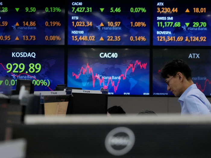 Azijske berze pale, dolar ojačao, cijene nafte pale