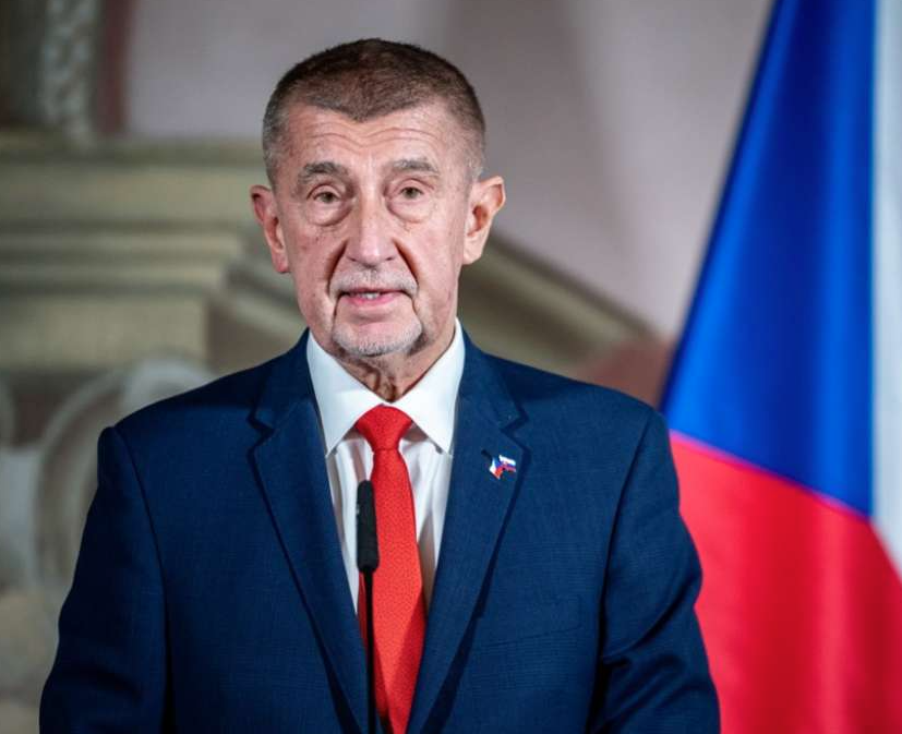 Babiš oprezno o pobjedi opozicije na mađarskim izborima