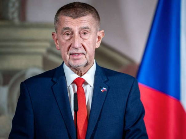 Babiš oprezno o pobjedi opozicije na mađarskim izborima