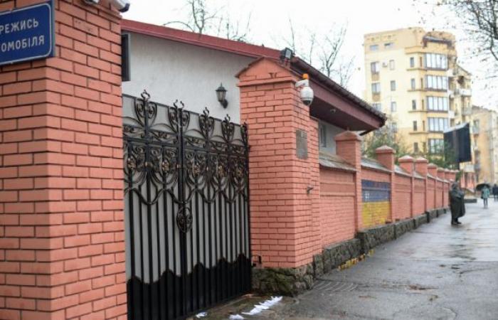 Bačen molotovljev koktel na ruski konzulat u Ukrajini, Rusija uložila protest