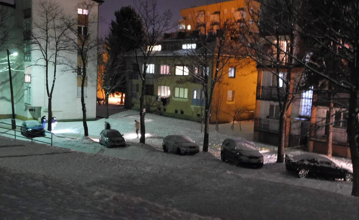 Bačena bomba na zgradu u Vogošći