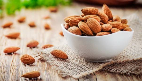 Bademi - zdrava grickalica i melem za ljepotu i zdravlje