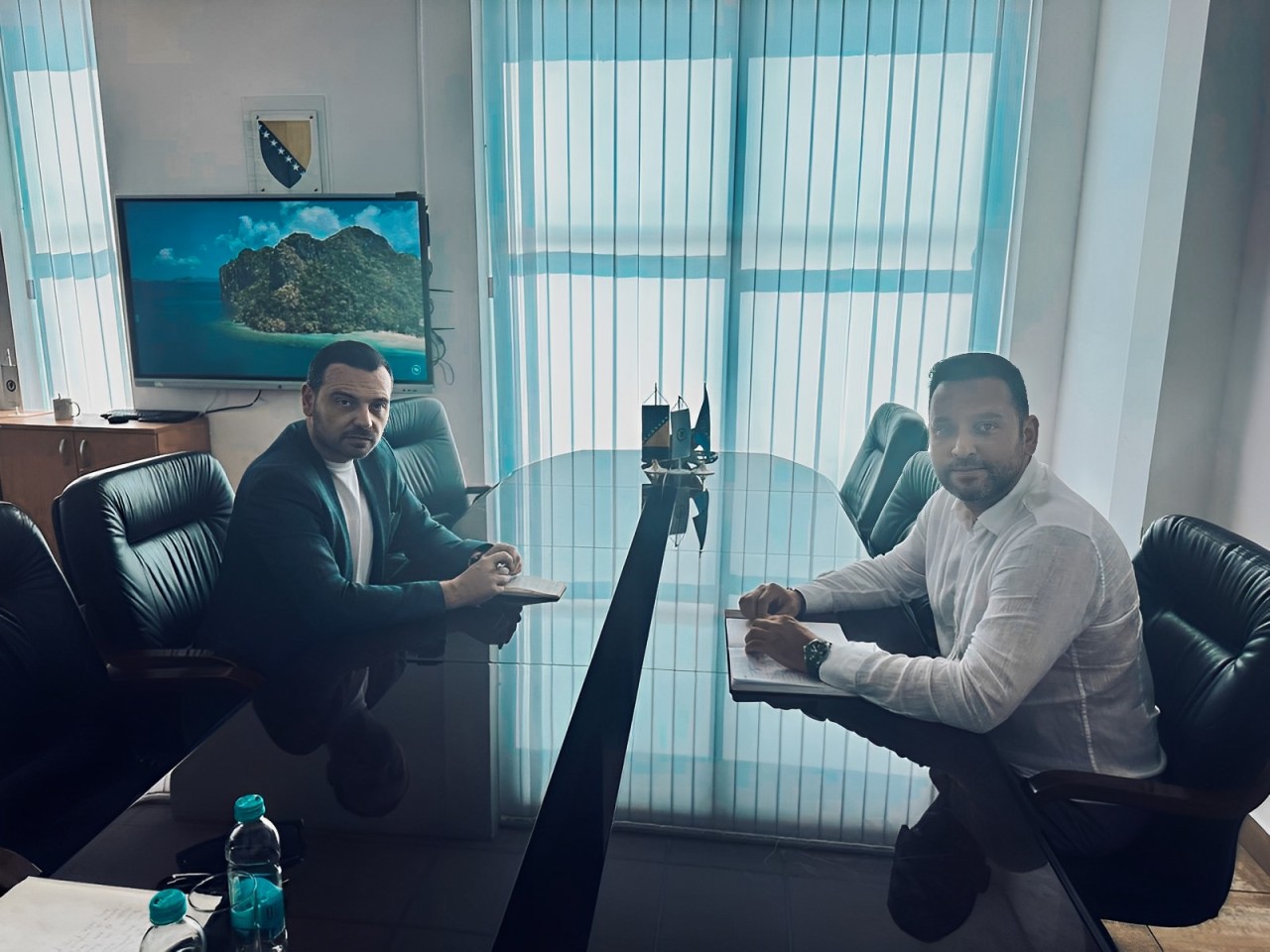 Badnjević i Magazinović razgovarali o unapređenju zakona i digitalizaciji