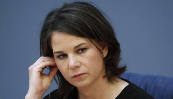 Baerbock: Njemačka nije objavila svo oružje poslano Ukrajini