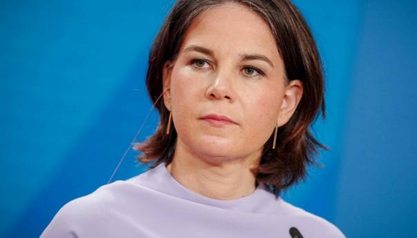 Baerbock: Zapad nastavlja uvoditi sankcije Rusiji